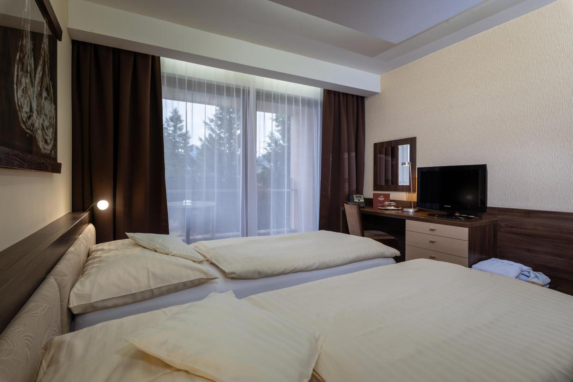 Wellness Hotel Diplomat Rajecké Teplice Zewnętrze zdjęcie