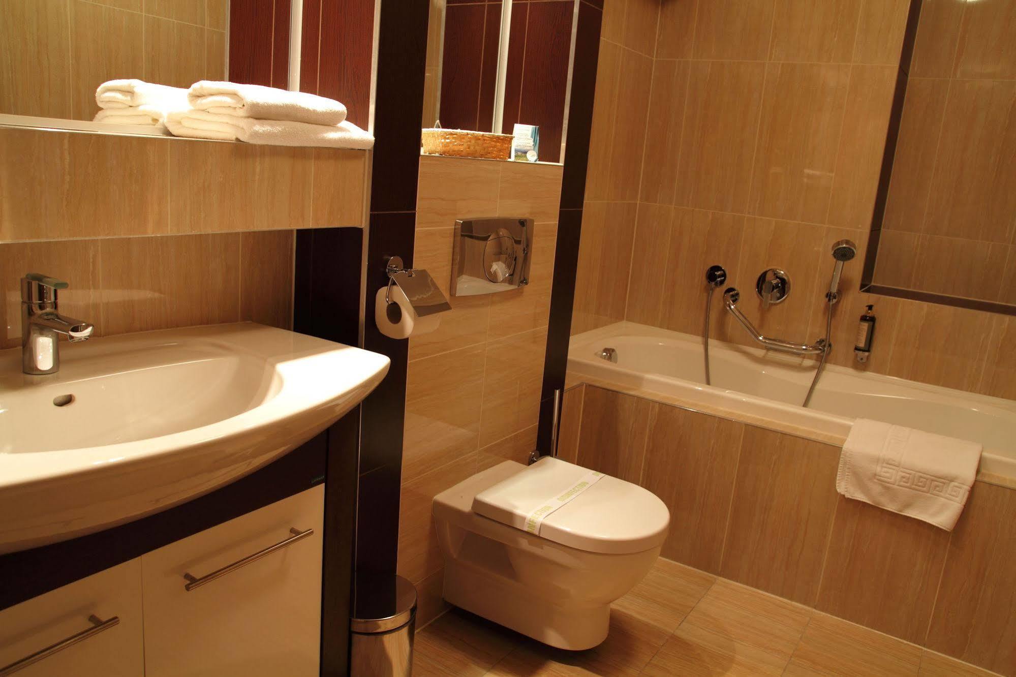Wellness Hotel Diplomat Rajecké Teplice Zewnętrze zdjęcie