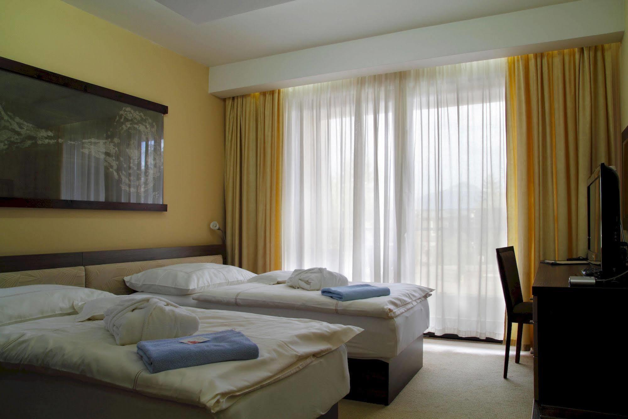 Wellness Hotel Diplomat Rajecké Teplice Zewnętrze zdjęcie